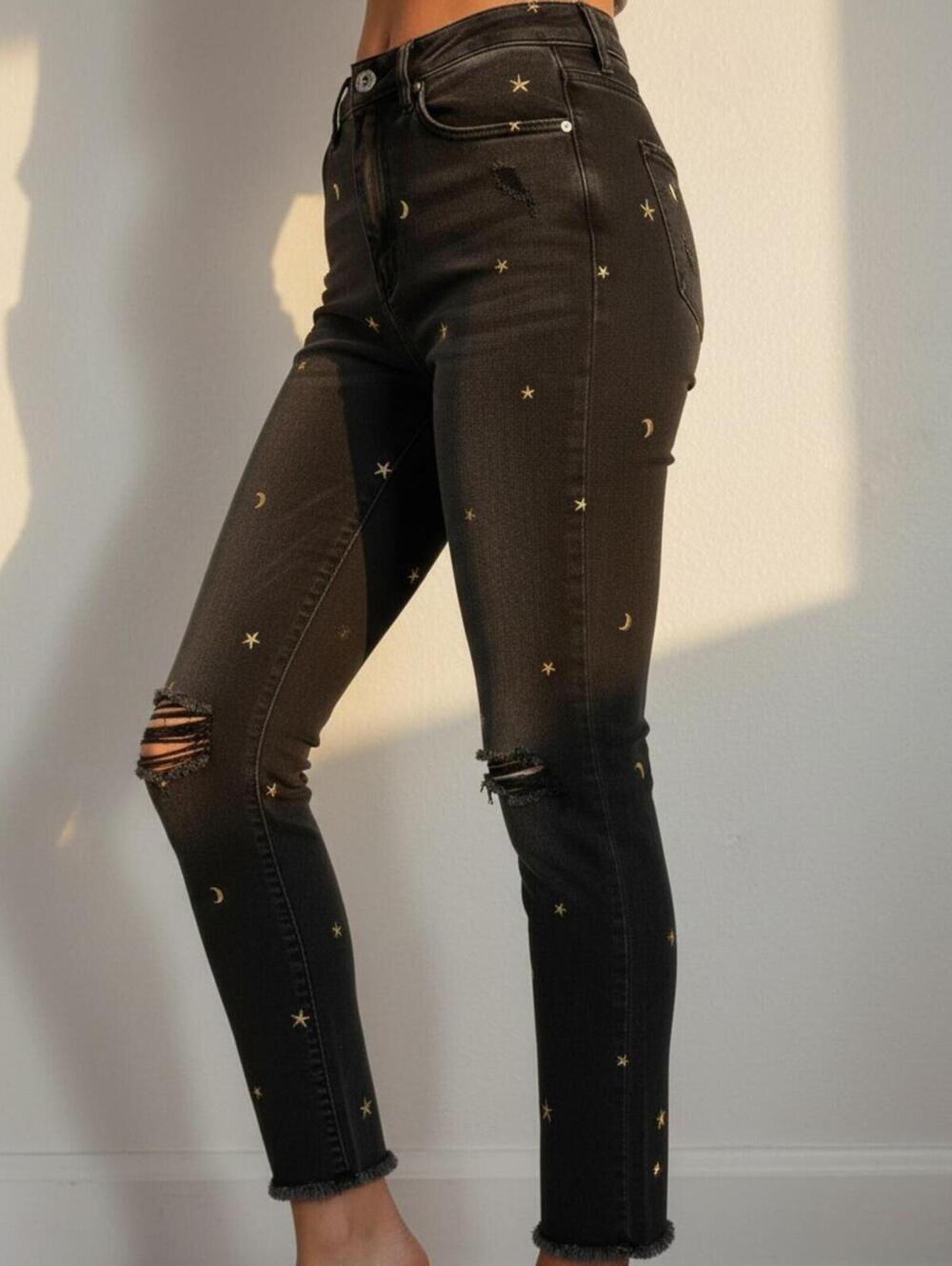Tinseltown Jeans Size 2 Dark Wash Distressed Star Embellished Jeans